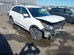 KNDCB3LC6K5266062 2019 KIA NIRO