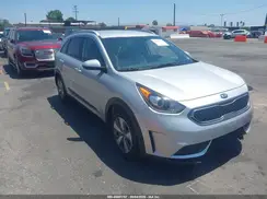 KNDCB3LC6K5267003 2019 KIA NIRO