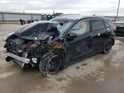 KNDCB3LC6K5299045 2019 KIA NIRO