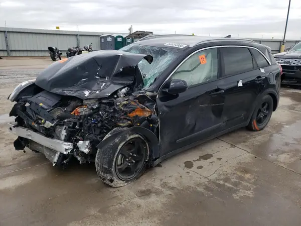 KNDCB3LC6K5299045 2019 KIA NIRO - Image 1