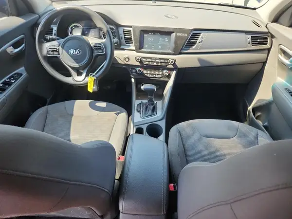 KNDCB3LC6K5302512 2019 KIA NIRO - Image 8