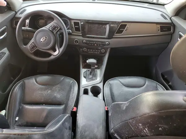 KNDCB3LC6K5318578 2019 KIA NIRO - Image 8