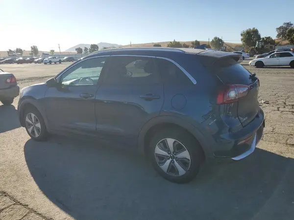 KNDCB3LC6K5336546 2019 KIA NIRO - Image 2