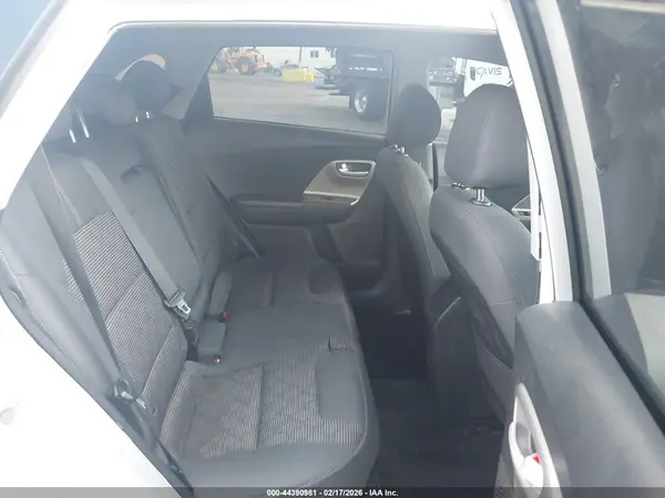 KNDCB3LC6K5344792 2019 KIA NIRO - Image 8