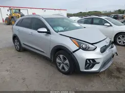 KNDCB3LC6L5395839 2020 KIA NIRO