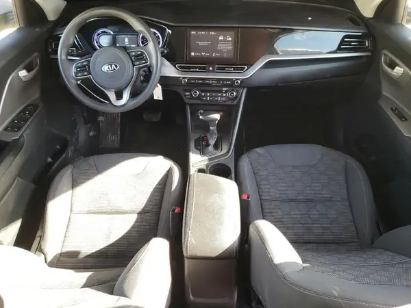 KNDCB3LC6L5397042 2020 KIA NIRO - Image 8