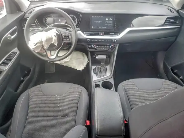 KNDCB3LC6L5434221 2020 KIA NIRO - Image 8