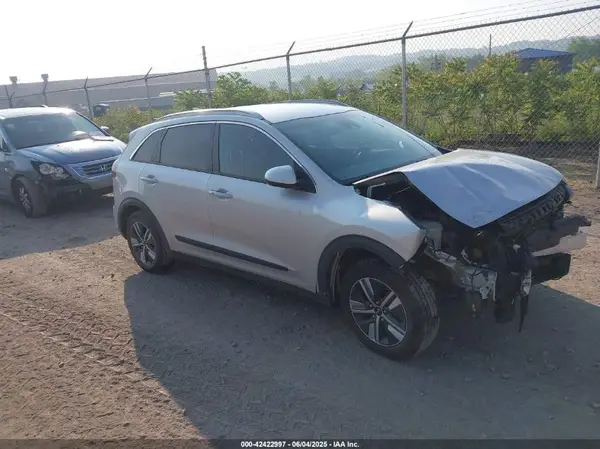 KNDCB3LC6L5436194 2020 KIA NIRO - Image 1