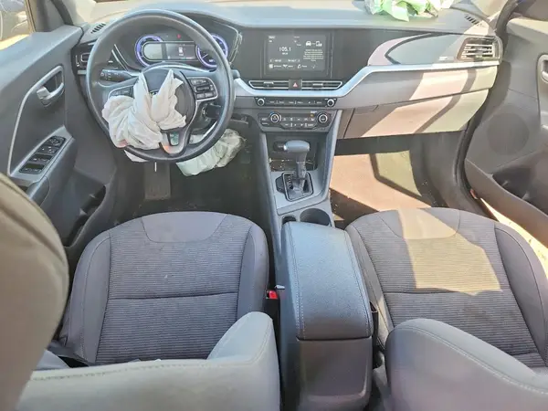KNDCB3LC6L5439709 2020 KIA NIRO - Image 8