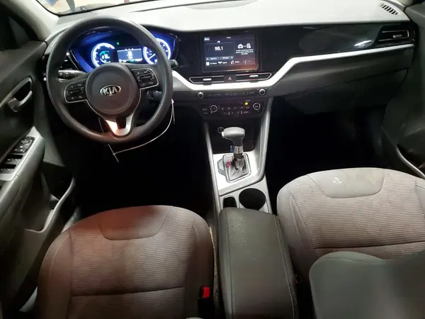 KNDCB3LC6M5465762 2021 KIA NIRO - Image 8