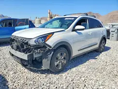 KNDCB3LC6M5471576 2021 KIA NIRO