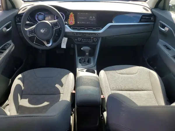 KNDCB3LC6M5471576 2021 KIA NIRO - Image 8