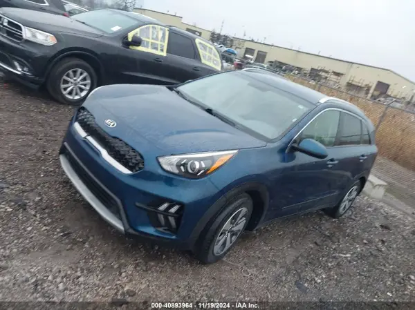 KNDCB3LC6M5485915 2021 KIA NIRO - Image 2