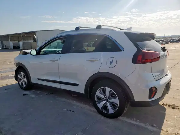 KNDCB3LC6M5486630 2021 KIA NIRO - Image 2