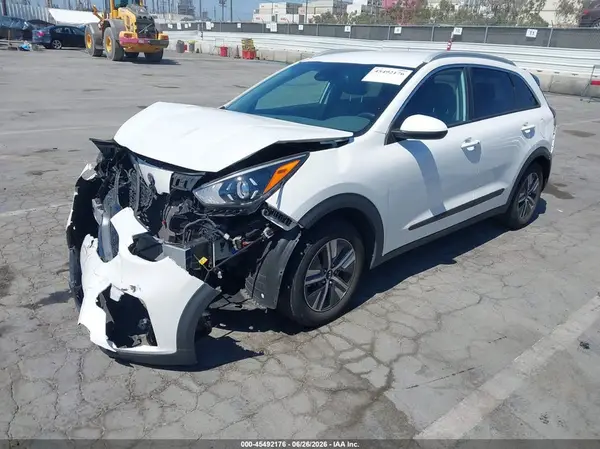 KNDCB3LC6M5487972 2021 KIA NIRO - Image 2