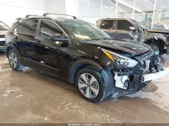 KNDCB3LC6M5488247 2021 KIA NIRO