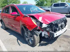 KNDCB3LC6N5509504 2022 KIA NIRO