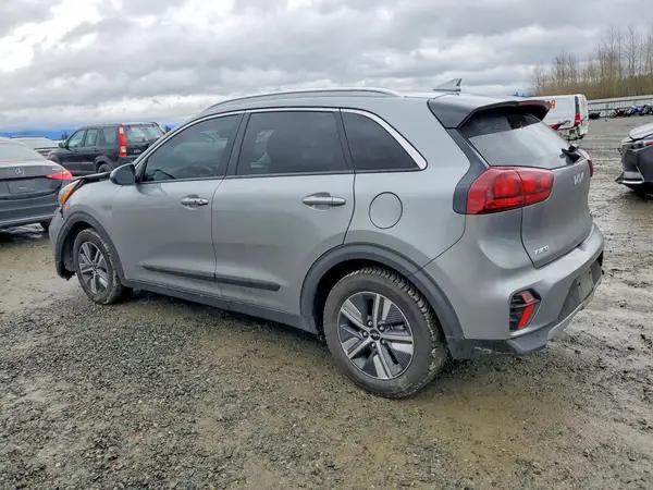 KNDCB3LC6N5510006 2022 KIA NIRO - Image 2