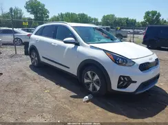 KNDCB3LC6N5516095 2022 KIA NIRO