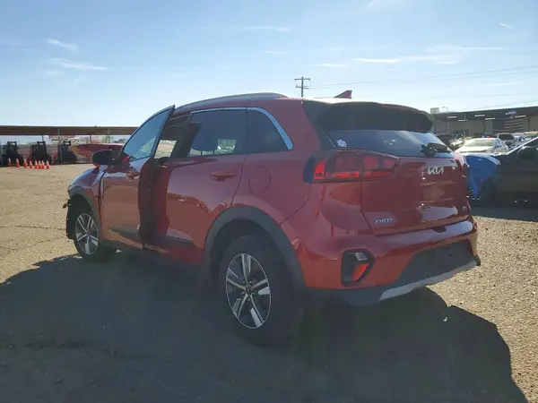 KNDCB3LC6N5519479 2022 KIA NIRO - Image 2