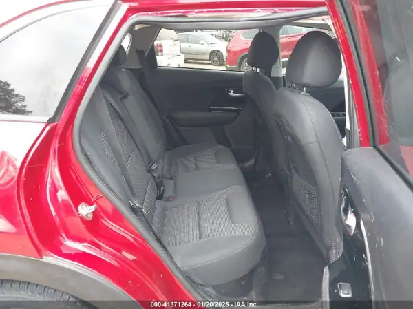 KNDCB3LC6N5524603 2022 KIA NIRO - Image 8