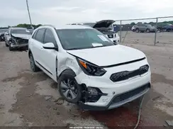 KNDCB3LC6N5534483 2022 KIA NIRO