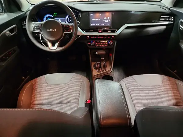 KNDCB3LC6N5540459 2022 KIA NIRO - Image 8