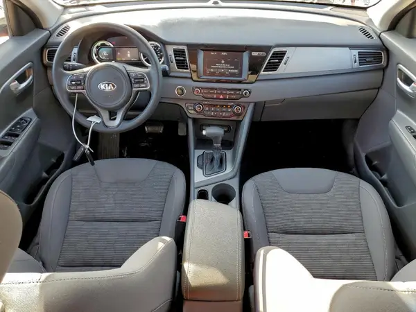 KNDCB3LC7H5040475 2017 KIA NIRO - Image 8