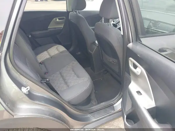 KNDCB3LC7H5047538 2017 KIA NIRO - Image 8
