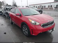 KNDCB3LC7H5047703 2017 KIA NIRO