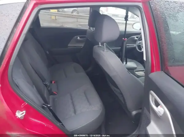 KNDCB3LC7H5047703 2017 KIA NIRO - Image 8