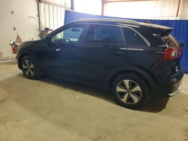KNDCB3LC7H5049144 2017 KIA NIRO - Image 2