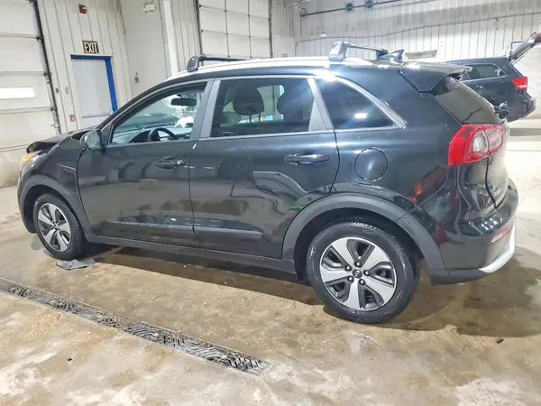 KNDCB3LC7H5049287 2017 KIA NIRO - Image 2