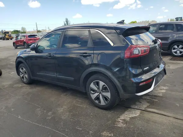 KNDCB3LC7H5054926 2017 KIA NIRO - Image 2