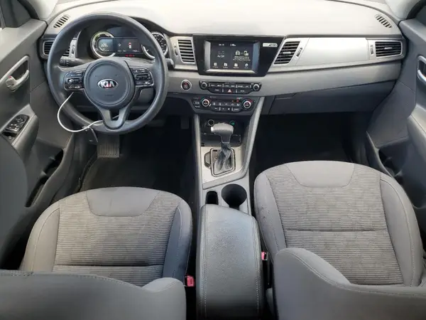 KNDCB3LC7H5054926 2017 KIA NIRO - Image 8