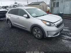 KNDCB3LC7H5055073 2017 KIA NIRO