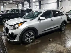 KNDCB3LC7H5055252 2017 KIA NIRO