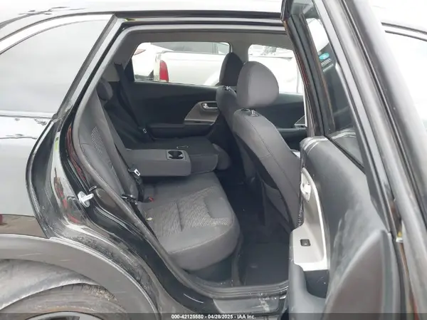 KNDCB3LC7H5055316 2017 KIA NIRO - Image 8