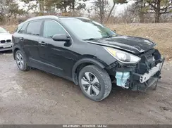 KNDCB3LC7H5057132 2017 KIA NIRO
