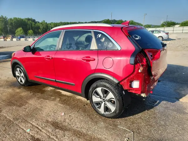 KNDCB3LC7H5062959 2017 KIA NIRO - Image 2
