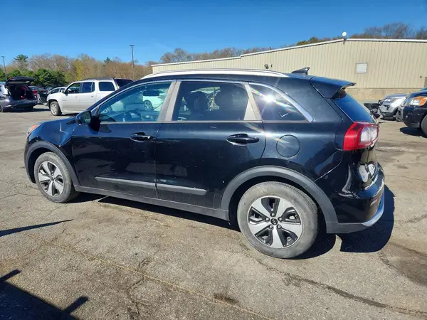 KNDCB3LC7H5064744 2017 KIA NIRO - Image 2