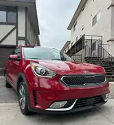 KNDCB3LC7H5069846 2017 KIA NIRO