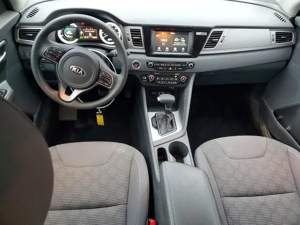 KNDCB3LC7H5078451 2017 KIA NIRO - Image 8