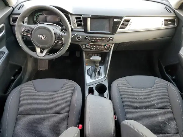 KNDCB3LC7H5084007 2017 KIA NIRO - Image 8