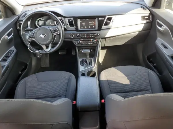 KNDCB3LC7H5092527 2017 KIA NIRO - Image 8