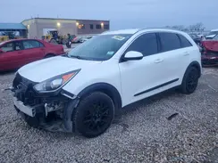 KNDCB3LC7H5096304 2017 KIA NIRO