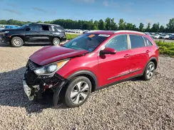 KNDCB3LC7J5110076 2018 KIA NIRO