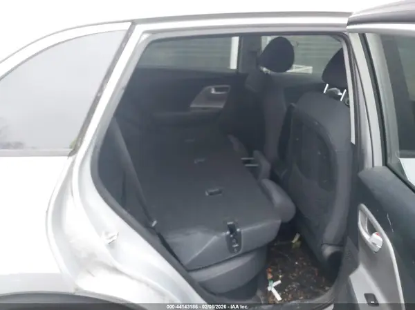 KNDCB3LC7J5119182 2018 KIA NIRO - Image 8