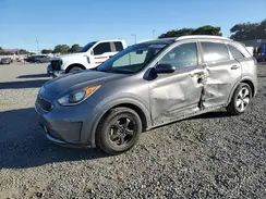 KNDCB3LC7J5132823 2018 KIA NIRO