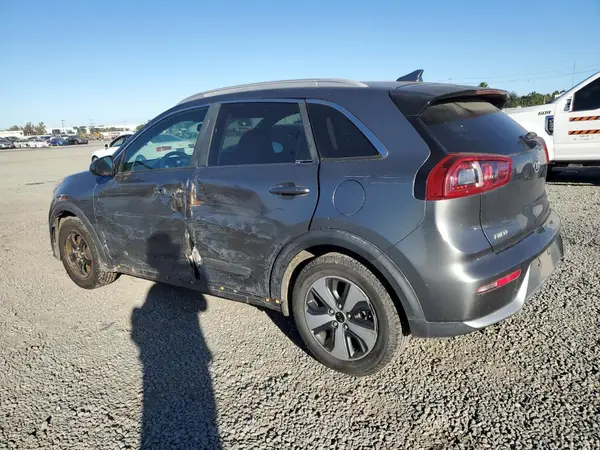 KNDCB3LC7J5132823 2018 KIA NIRO - Image 2